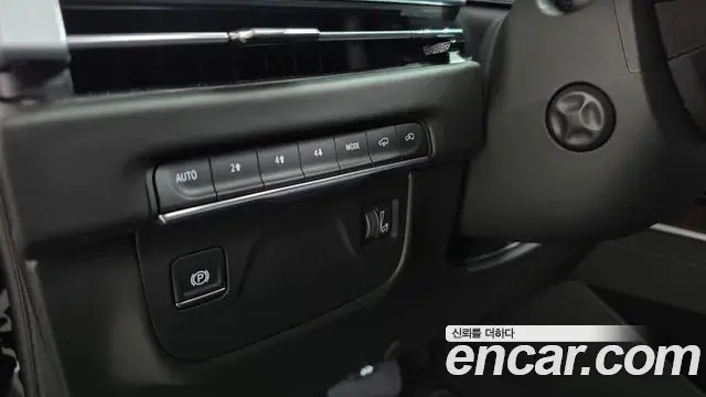 Cadillac Escalade 2025 — Photo 2/41