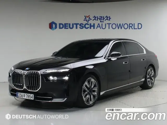 BMW 7 Series 2023 — Фото 20/20