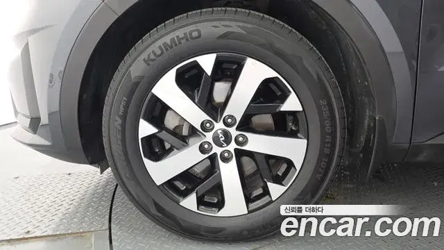 Kia Sorento 2023 — Photo 5/20