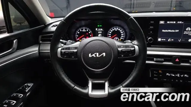 Kia K5 2022 — Фото 13/20
