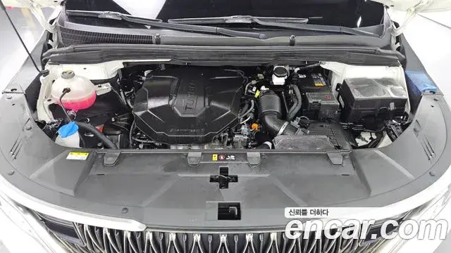 Kia Carnival 2023 — Photo 6/20