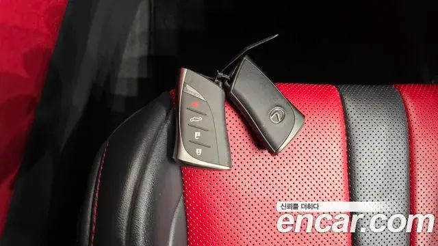 Lexus NX450h+ 2024 — Photo 30/37
