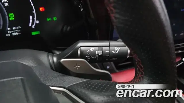 Lexus NX450h+ 2024 — Photo 19/37