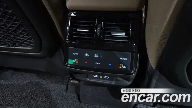Renault Samsung Grand Koleos 2025 — Photo 15/36