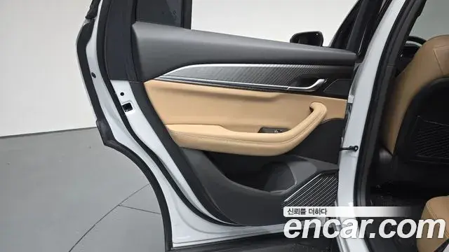 Renault Samsung Grand Koleos 2025 — Photo 2/36