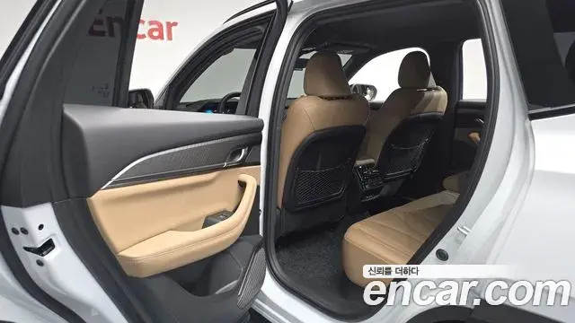 Renault Samsung Grand Koleos 2025 — Photo 7/36