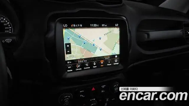 Jeep Renegade 2023 — Photo 33/38