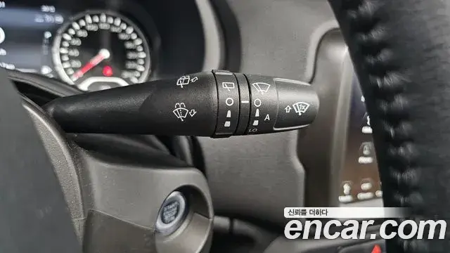 Jeep Renegade 2023 — Photo 20/38