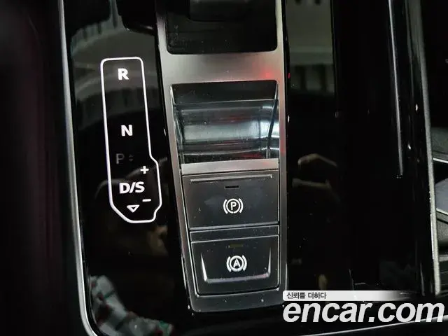 Audi Q7 2022 — Фото 15/20