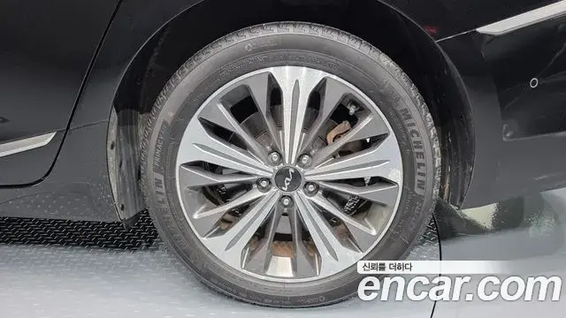 Kia K8 2021 — Şəkil 10/32