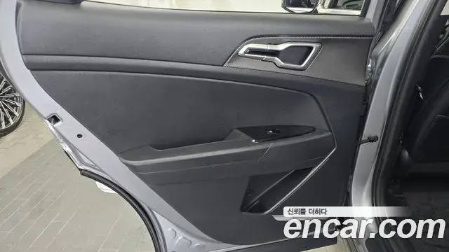 Kia Sportage 2022 — Photo 9/30