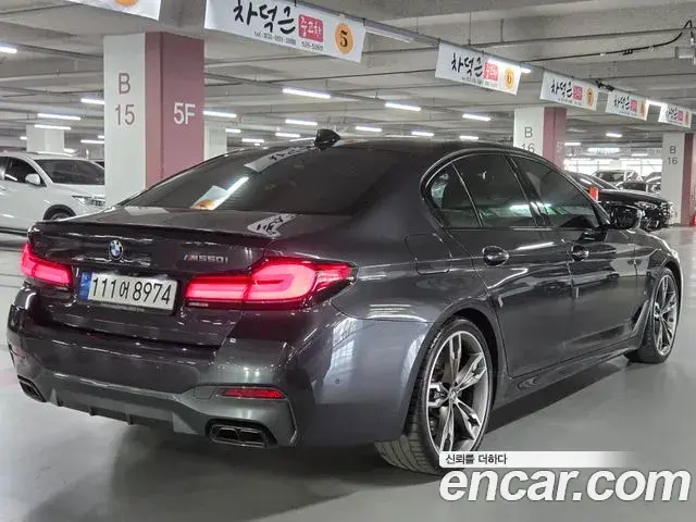 BMW 5 Series 2021 — Фото 19/20