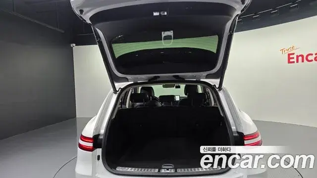 Genesis GV70 2023 — ფოტო 7/34