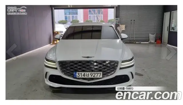 Genesis Electrified G80 2024 — Photo 2/18