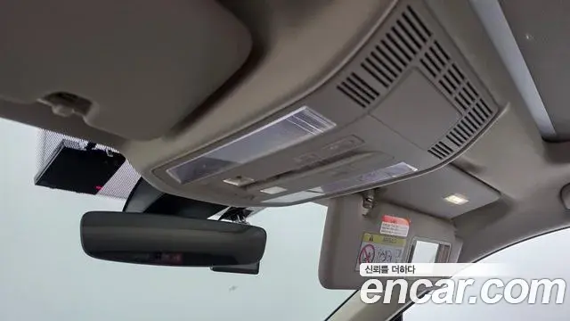 Volkswagen Touareg 2023 — Photo 8/37