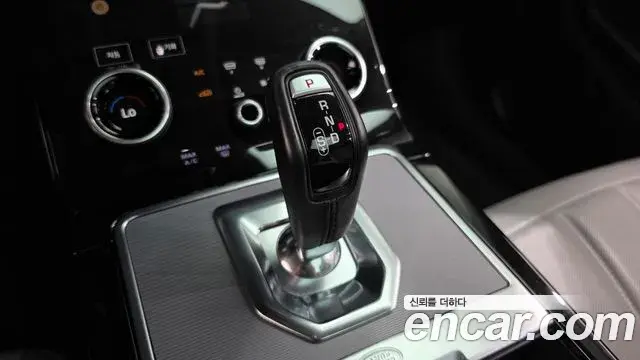 Land Rover Range Rover Evoque 2021 — ფოტო 19/20