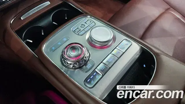 Genesis G90 2022 — Фото 9/20