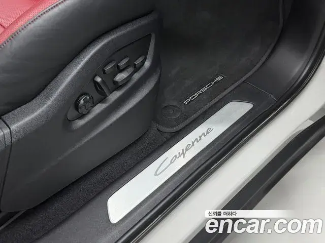 Porsche Cayenne 2024 — Фото 14/20