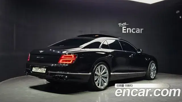 Bentley Flying Spur 2021 — Photo 13/50