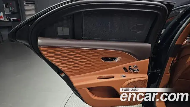 Bentley Flying Spur 2021 — Photo 41/50