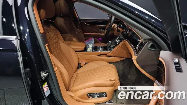 Bentley Flying Spur 2021 — Photo 28/50