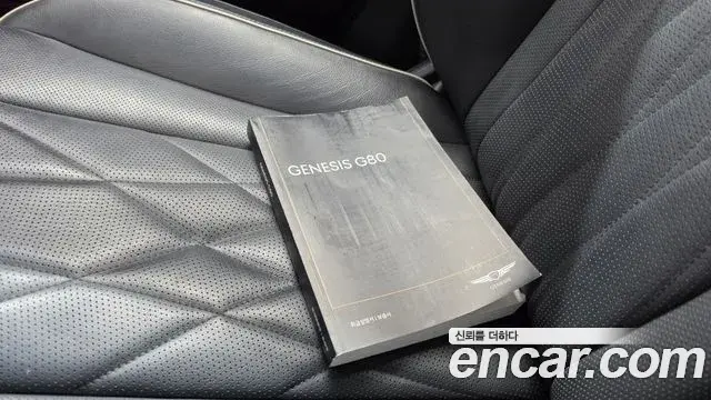 Genesis Electrified G80 2020 — Фото 15/20