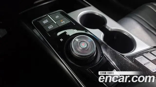 Kia K8 2021 — Şəkil 9/20