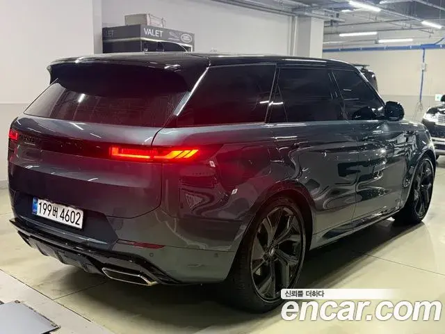 Land Rover Range Rover Sport 2025 — Şəkil 16/18