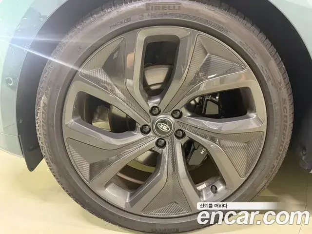 Land Rover Range Rover Sport 2025 — Şəkil 9/18