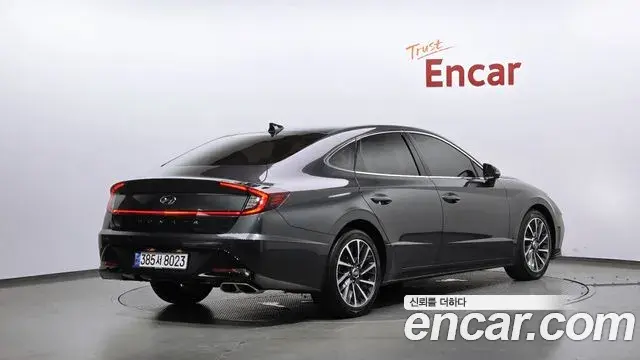 Hyundai Sonata 2021 — Фото 2/20