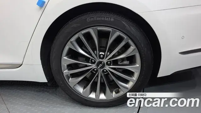 Kia The K9 2022 — Photo 25/45