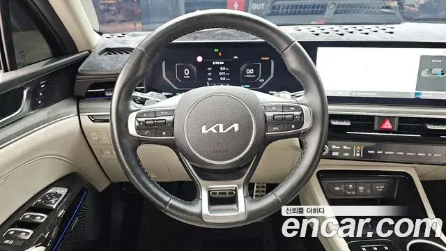 Kia K5 2024 — Фото 13/20