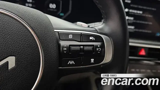 Kia K5 2024 — ფოტო 15/35