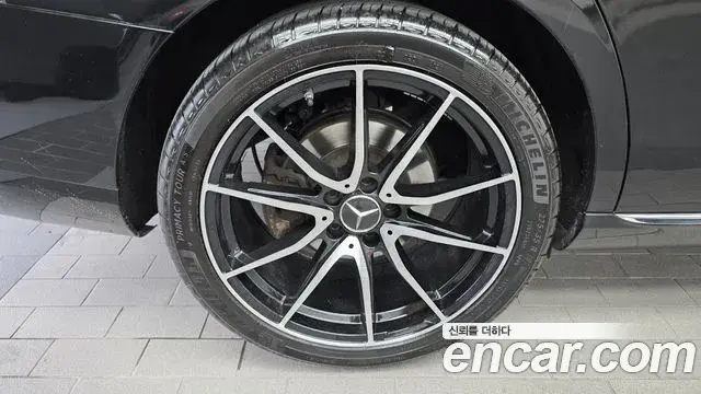 Mercedes-Benz E-Class 2018 — Фото 5/20
