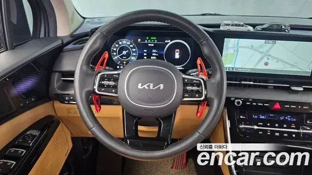 Kia Carnival 2023 — Фото 13/20