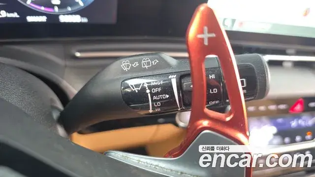 Kia Carnival 2023 — Photo 27/34