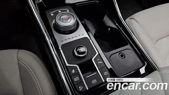 Kia Sorento 2025 — Фото 9/20
