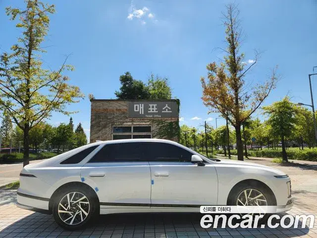 Hyundai Grandeur 2025 — Фото 6/20
