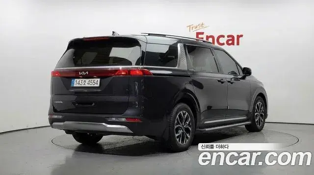 Kia Carnival 2022 — Photo 2/20
