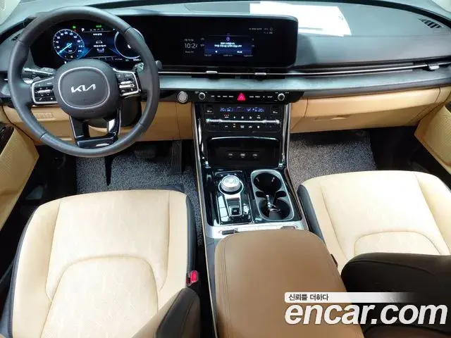 Kia Carnival 2022 — Photo 7/20