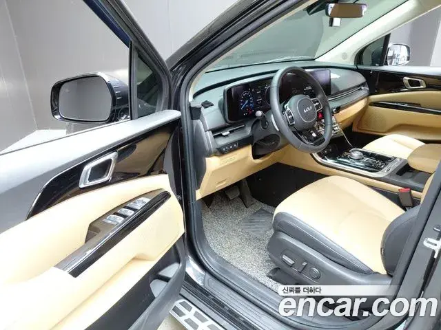 Kia Carnival 2022 — Photo 10/20