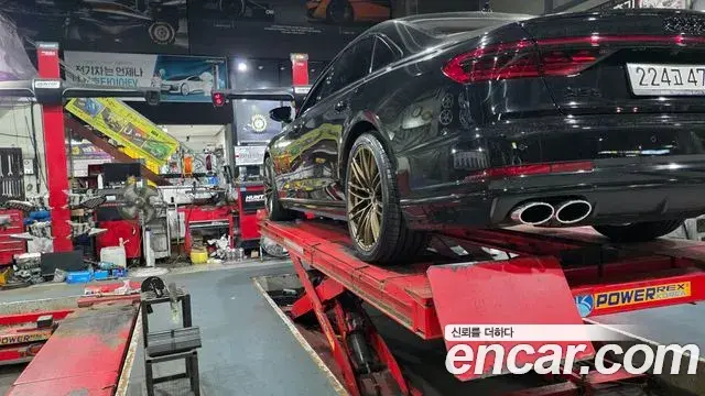 Audi A8 2020 — Şəkil 9/20