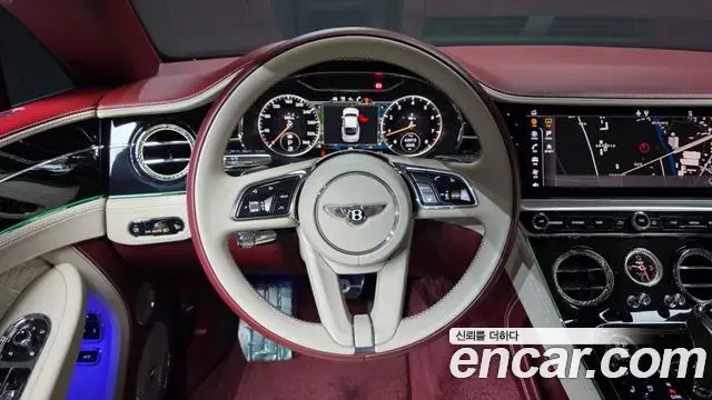 Bentley Continental GT 2023 — Photo 33/35