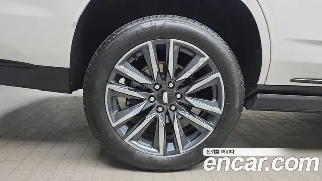 Cadillac Escalade 2021 — Photo 3/41