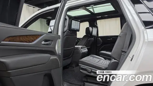 Cadillac Escalade 2021 — Photo 19/41