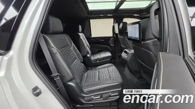 Cadillac Escalade 2021 — Photo 10/41