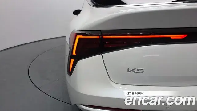 Kia K5 2023 — ფოტო 3/30