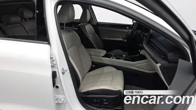 Kia K5 2023 — ფოტო 5/30