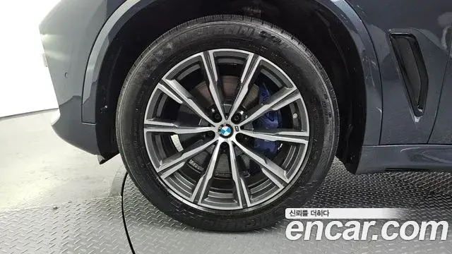 BMW X5 2021 — Фото 4/20