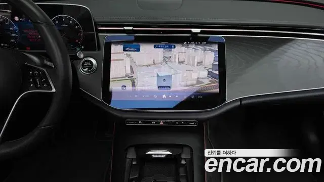 Mercedes-Benz E-Class 2025 — Photo 14/20